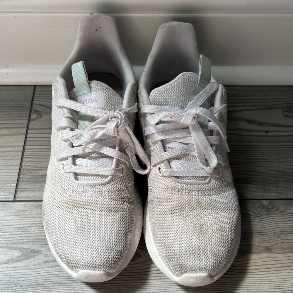 Used/Worn Womens Adidas Cloudfoam Comfort Shoes Size 7.5